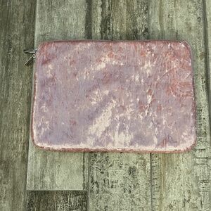 Neutrogena Velvet Laptop Sleeve - 17 in.